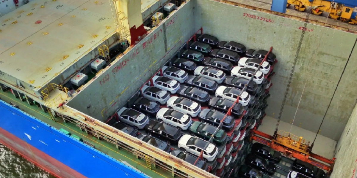 Leapmotor Finds a Workaround as China’s EV Export Boom Runs Into a Shipping Bottleneck