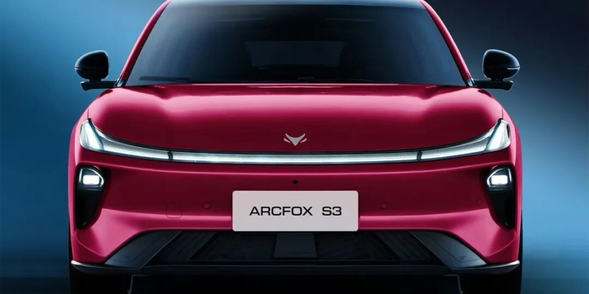 Arcfox Bets on a Low-Cost Battery-Swapping Sedan to Survive China's EV Shake-Out