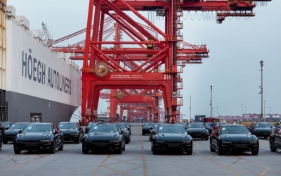 China’s Carmakers Face a Stark Choice as Overseas Sales Reshape the Market