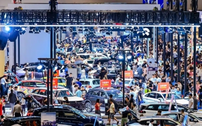 China's November Car Sales Show an Industry Splitting Into Winners and Stragglers